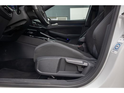 Volkswagen Golf 1.4 eHybrid GTE PHEV 245PK | Stoel+stuur verwarming | Cruise adaptief | Apple Carplay/Android Aut... ActivLease financial lease