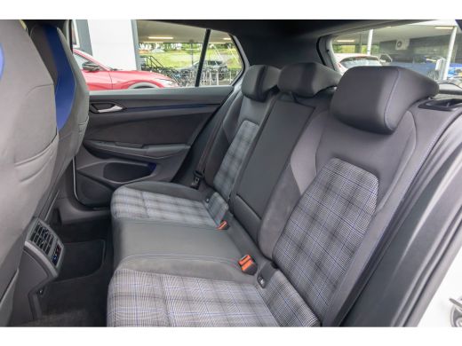 Volkswagen Golf 1.4 eHybrid GTE PHEV 245PK | Stoel+stuur verwarming | Cruise adaptief | Apple Carplay/Android Aut... ActivLease financial lease