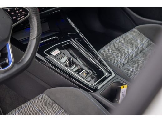 Volkswagen Golf 1.4 eHybrid GTE PHEV 245PK | Stoel+stuur verwarming | Cruise adaptief | Apple Carplay/Android Aut... ActivLease financial lease