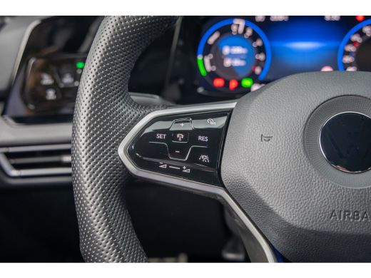 Volkswagen Golf 1.4 eHybrid GTE PHEV 245PK | Stoel+stuur verwarming | Cruise adaptief | Apple Carplay/Android Aut... ActivLease financial lease
