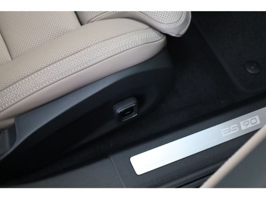 Volvo  ES90 Twin Motor Ultra Launch Edition 106 kWh | 22" 5-Y-spaaks Glossy Black Diamond Cut | Achterstoelen... ActivLease financial lease