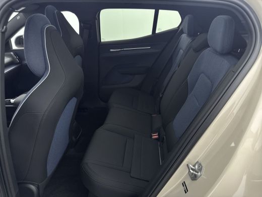 Volvo  EX30 P5 Long Range Ultra Europa 69 kWh | Apple Carplay/Android Auto|telefoonintegratie premium | Dodeh... ActivLease financial lease