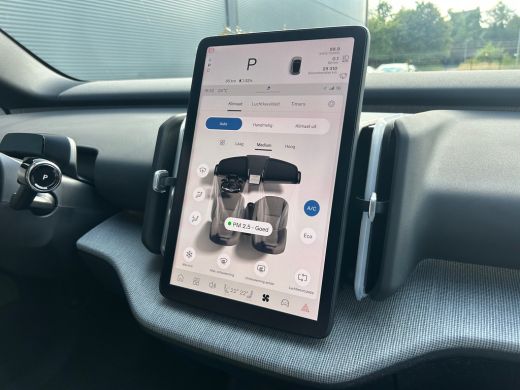 Volvo  EX30 Single Motor Plus 51 kWh | Climate Pakket | Camera | Pilot Assist | Harman/Kardon | ActivLease financial lease