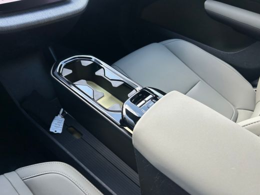 Volvo  EX30 Single Motor Plus 51 kWh | Climate Pakket | Camera | Pilot Assist | Harman/Kardon | ActivLease financial lease
