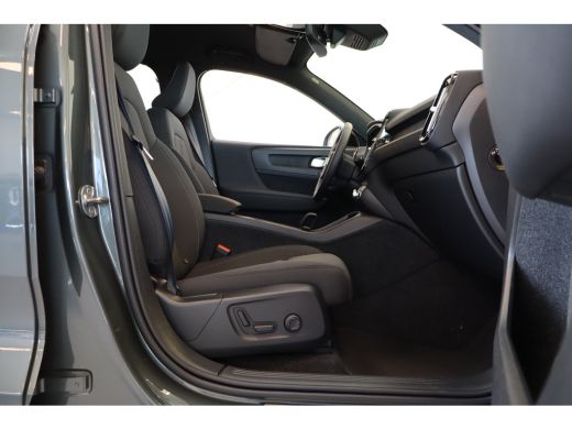 Volvo  EX40 Extended Range 252PK Plus Europa 82 kWh | All seasonbanden | Apple Carplay/Android Auto|telefooni... ActivLease financial lease