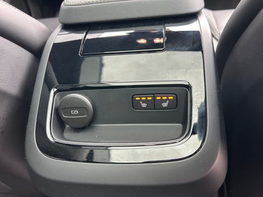 Volvo  V60 2.0 T8 Plug-in hybrid AWD Plus Dark | Panoramadak | HUD | Trekhaak | 360 Camera | ActivLease financial lease
