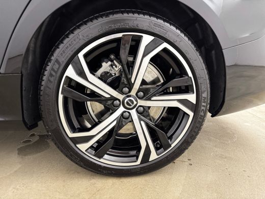 Volvo  V60 T6 Recharge Plus Dark | 19" | Elektr. verst. Sporstoelen | Trekhaak | Getint Glas | Harman Kardon... ActivLease financial lease