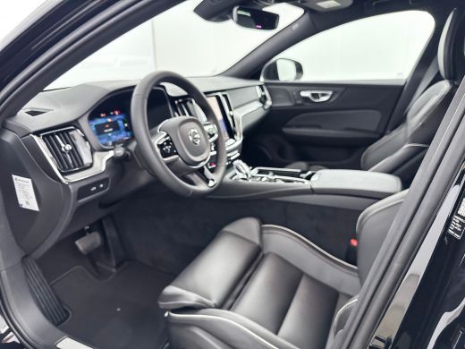 Volvo  V60 T6 Recharge Plus Dark | 19" | Elektr. verst. Sporstoelen | Trekhaak | Getint Glas | Harman Kardon... ActivLease financial lease
