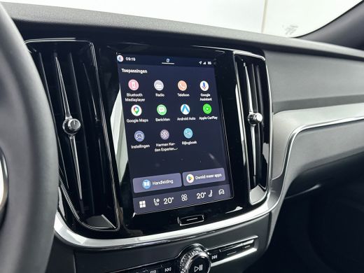 Volvo  V60 T6 Recharge Plus Dark | 19" | Elektr. verst. Sporstoelen | Trekhaak | Getint Glas | Harman Kardon... ActivLease financial lease