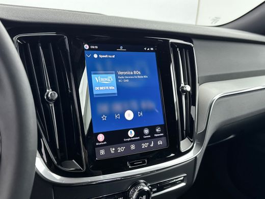 Volvo  V60 T6 Recharge Plus Dark | 19" | Elektr. verst. Sporstoelen | Trekhaak | Getint Glas | Harman Kardon... ActivLease financial lease