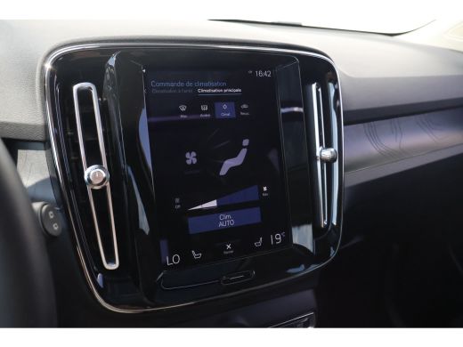 Volvo  XC40 1.5 T4 Plug-in hybrid Ultimate Dark | 360Cam | Leder | Pano | H&K | ActivLease financial lease