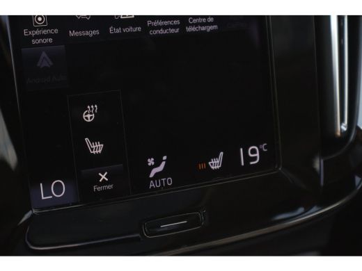 Volvo  XC40 1.5 T4 Plug-in hybrid Ultimate Dark | 360Cam | Leder | Pano | H&K | ActivLease financial lease