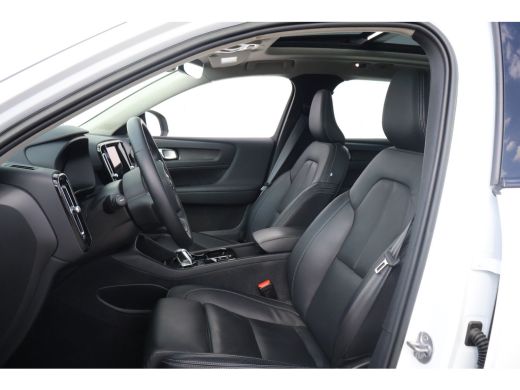 Volvo  XC40 1.5 T4 Plug-in hybrid Ultimate Dark | 360Cam | Leder | Pano | H&K | ActivLease financial lease