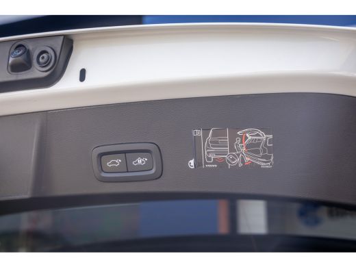 Volvo  XC40 1.5 T4 Recharge R-Design | Apple Carplay/Android Auto | panorama-dak | Keyless entry/Start | 360 ... ActivLease financial lease