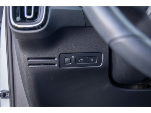 Volvo  XC40 1.5 T4 Recharge R-Design | Apple Carplay/Android Auto | panorama-dak | Keyless entry/Start | 360 ... ActivLease financial lease
