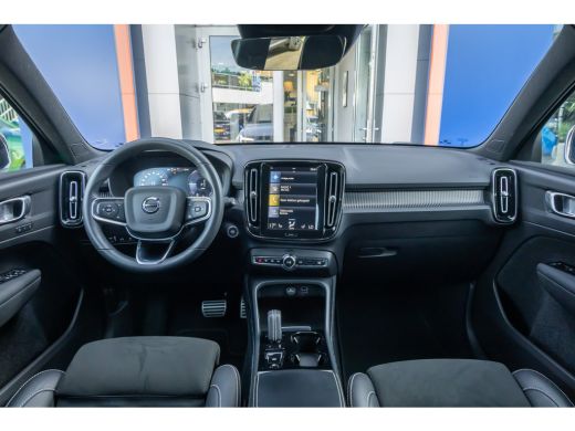 Volvo  XC40 1.5 T4 Recharge R-Design | Apple Carplay/Android Auto | panorama-dak | Keyless entry/Start | 360 ... ActivLease financial lease