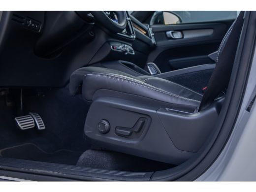 Volvo  XC40 1.5 T4 Recharge R-Design | Apple Carplay/Android Auto | panorama-dak | Keyless entry/Start | 360 ... ActivLease financial lease