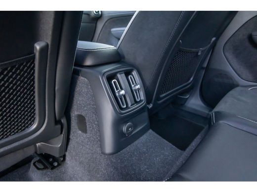 Volvo  XC40 1.5 T4 Recharge R-Design | Apple Carplay/Android Auto | panorama-dak | Keyless entry/Start | 360 ... ActivLease financial lease