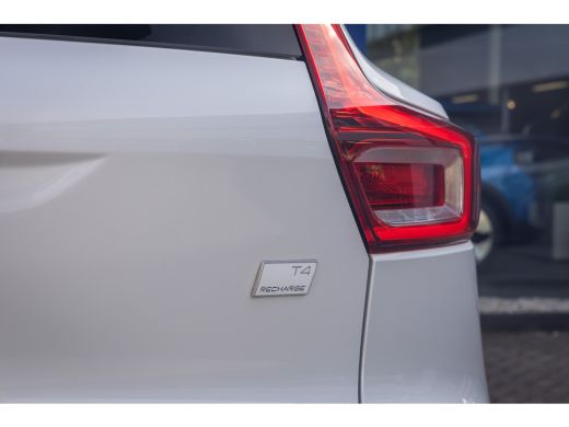 Volvo  XC40 1.5 T4 Recharge R-Design | Apple Carplay/Android Auto | panorama-dak | Keyless entry/Start | 360 ... ActivLease financial lease