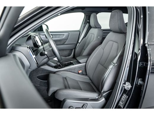 Volvo  XC40 252PK Extended Range Ultimate 82 kWh | Panoramadak | Adap Cruise | Getint Glas | Memory ActivLease financial lease