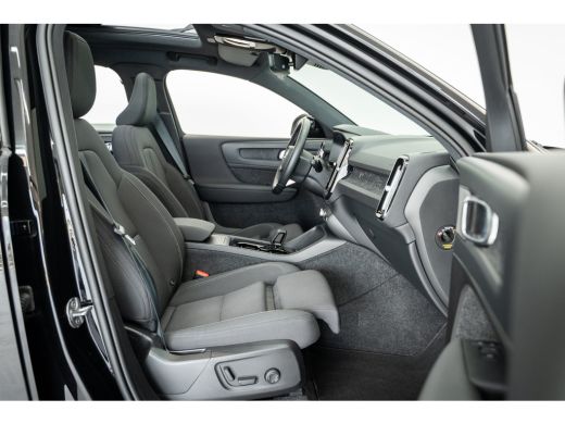 Volvo  XC40 252PK Extended Range Ultimate 82 kWh | Panoramadak | Adap Cruise | Getint Glas | Memory ActivLease financial lease