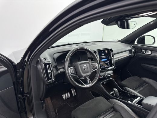 Volvo  XC40 P8 R-Design | 19" | Panoramadak | 360 Camera | Elektr. verst. Stoelen | Harman Kardon | Warmtepom... ActivLease financial lease