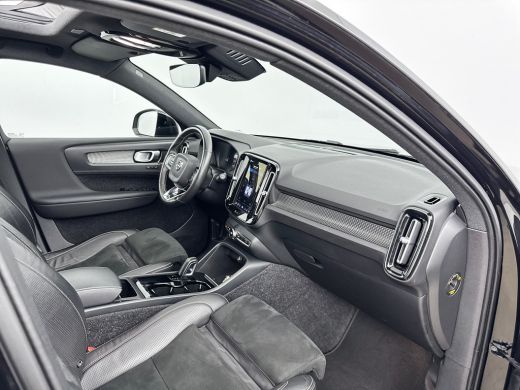 Volvo  XC40 P8 R-Design | 19" | Panoramadak | 360 Camera | Elektr. verst. Stoelen | Harman Kardon | Warmtepom... ActivLease financial lease