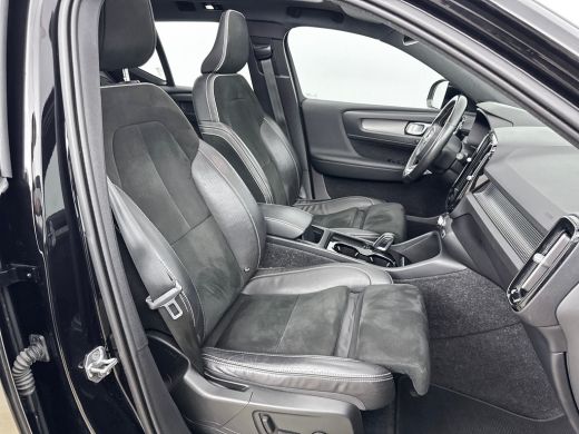 Volvo  XC40 P8 R-Design | 19" | Panoramadak | 360 Camera | Elektr. verst. Stoelen | Harman Kardon | Warmtepom... ActivLease financial lease
