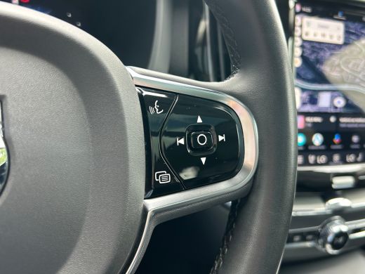 Volvo  XC60 2.0 T6 Plug-in hybrid AWD Plus Dark | Panoramadak | Harman/Kardon | Trekhaak | 360 Camera | ActivLease financial lease