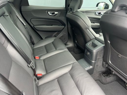 Volvo  XC60 2.0 T6 Plug-in hybrid AWD Plus Dark | Panoramadak | Harman/Kardon | Trekhaak | 360 Camera | ActivLease financial lease