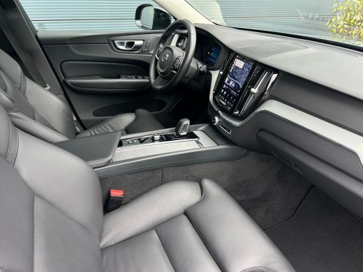 Volvo  XC60 2.0 T6 Plug-in hybrid AWD Plus Dark | Panoramadak | Harman/Kardon | Trekhaak | 360 Camera | ActivLease financial lease