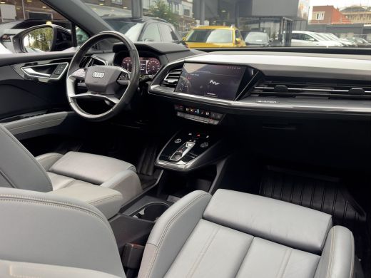 Audi Q4 e-tron 50 QUATTRO 3X S-LINE COMPETITION-EDITION 77 KWH/300PK LEDER PANODAK NAVI CAMERA DIGI-DASH APPLE-C... ActivLease financial lease