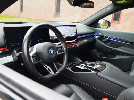 BMW i5 eDrive40 84 kWh M Sport Innovation | Zeer compleet ActivLease financial lease