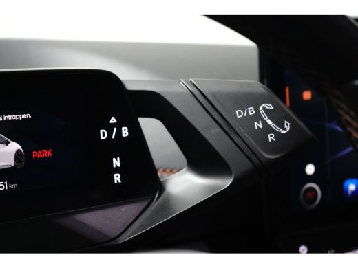 CUPRA Born Essential 62 kWh | Carplay | Camera | Adaptive Cruise | 18" | Keyless | Stuurverwarming | Parkeer... ActivLease financial lease