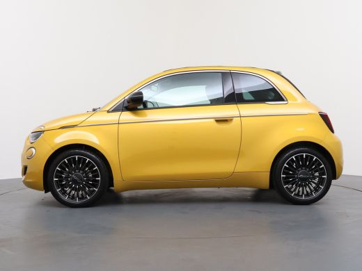 Fiat 500 1.0 Hybrid La Prima | Achteruitrijcamera | Airco (automatisch) | Bestuurdersstoel in hoogte verst... ActivLease financial lease