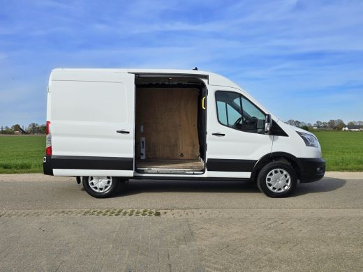 Ford Transit 350 2.0 TDCI L2 H2 - 130 Pk - Euro 6 - Airco - Cruise Control ActivLease financial lease