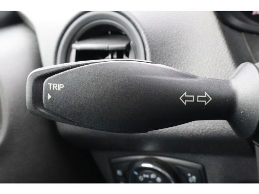 Ford Transit Courier 1.5 TDCI Limited Duratorq S&S ActivLease financial lease