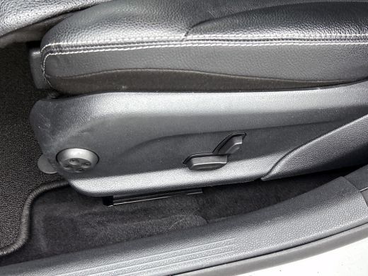 Mercedes-Benz C-Klasse Estate 160 Amg Line / Panoramadak / Nightpakket / Leder / Pdc.+Camera / Airco-ecc. / Cruise-ctr. ... ActivLease financial lease
