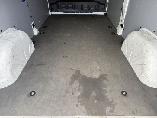 Mercedes-Benz eSprinter 312 55 kWh L2H2 Elektrisch 145km WLTP 92,6% (SOH) 80kw Snelladen Climate Control Camera ActivLease financial lease