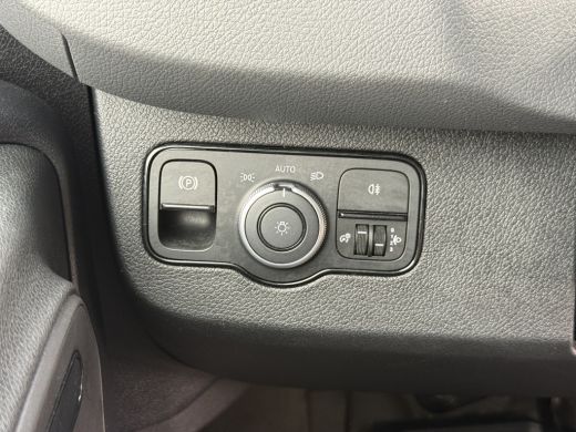 Mercedes-Benz eSprinter 312 55 kWh L2H2 Elektrisch 145km WLTP 92,6% (SOH) 80kw Snelladen Climate Control Camera ActivLease financial lease