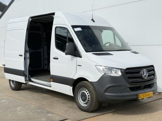 Mercedes-Benz eSprinter 312 55 kWh L2H2 Elektrisch 145km WLTP 92,6% (SOH) 80kw Snelladen Climate Control Camera ActivLease financial lease