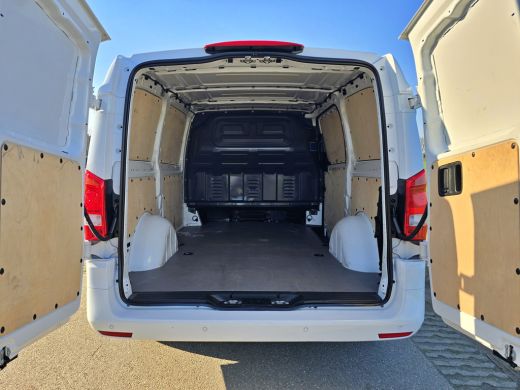 Mercedes-Benz Vito 116 CDI L2 H1 - 160 Pk - Euro 6 - AUTOMAAT - ParkeerCamera - Airco - Cruise Control ActivLease financial lease