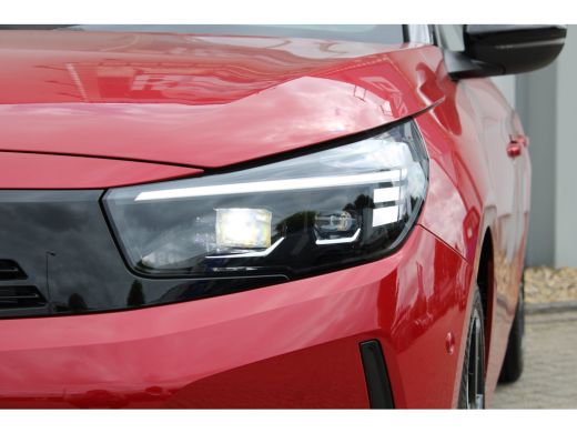 Opel Corsa Ultimate | 17" Lichtmetalen velgen, Diamond Cut | Dode hoek waarschuwing | Draadloze telefoonlader ActivLease financial lease