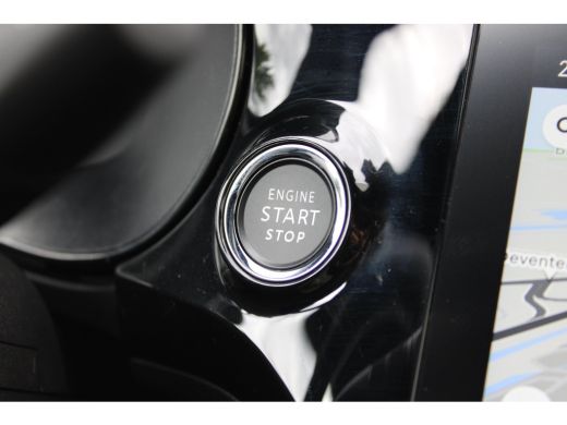 Opel Corsa Ultimate | 17" Lichtmetalen velgen, Diamond Cut | Dode hoek waarschuwing | Draadloze telefoonlader ActivLease financial lease