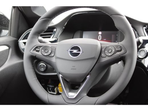 Opel Corsa Ultimate | 17" Lichtmetalen velgen, Diamond Cut | Dode hoek waarschuwing | Draadloze telefoonlader ActivLease financial lease