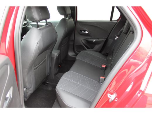 Opel Corsa Ultimate | 17" Lichtmetalen velgen, Diamond Cut | Dode hoek waarschuwing | Draadloze telefoonlader ActivLease financial lease