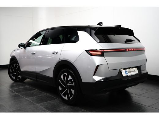 Opel Grandland 1.2 Turbo Hybrid GS / Navigatie / 360 Camera / Head-up display / Keyless / Parkeersensoren / Stuu... ActivLease financial lease