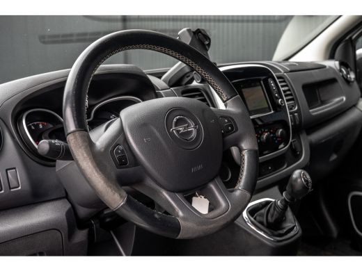 Opel Vivaro 1.6 CDTI L2H1 | DC 5-Zits | LED | Camera | Airco | Trekhaak ActivLease financial lease