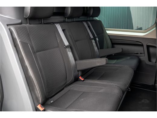 Opel Vivaro 1.6 CDTI L2H1 | DC 5-Zits | LED | Camera | Airco | Trekhaak ActivLease financial lease