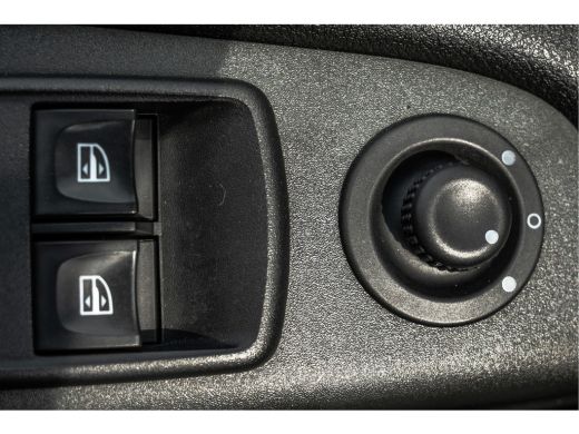 Opel Vivaro 1.6 CDTI L2H1 | DC 5-Zits | LED | Camera | Airco | Trekhaak ActivLease financial lease